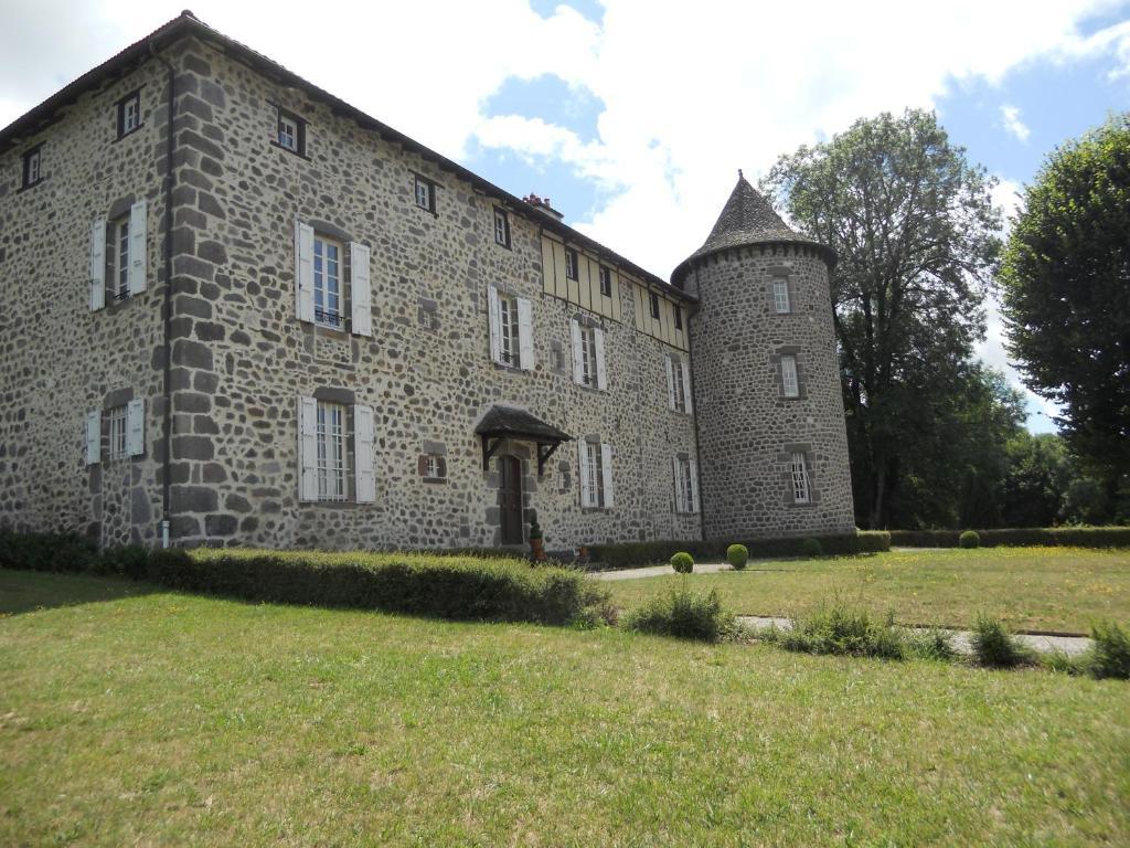 Chateau De La Moissetie Aurillac Bagian luar foto
